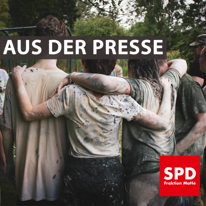 Bild einer Gruppe von Jugendlichen, die sich in den Armen halten. Text: "Aus der Presse"