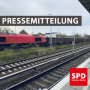 Bild der Ostbahn und von Güterzügen. Text: "Pressemitteilung"