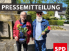 Bild von Günther Krug und Wolfhart Ulbrich die Blumen in der Hand halten